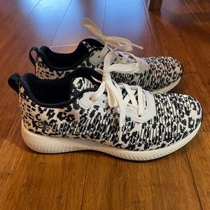 Skechers Bobs Memory Foam